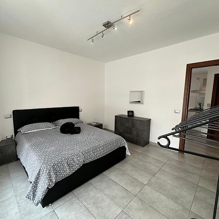 Gris I Blanca Apartment Alghero Bagian luar foto
